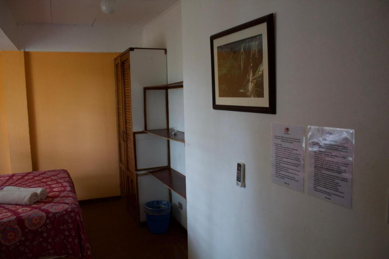 Hostel Tajalin Montezuma Esterno foto