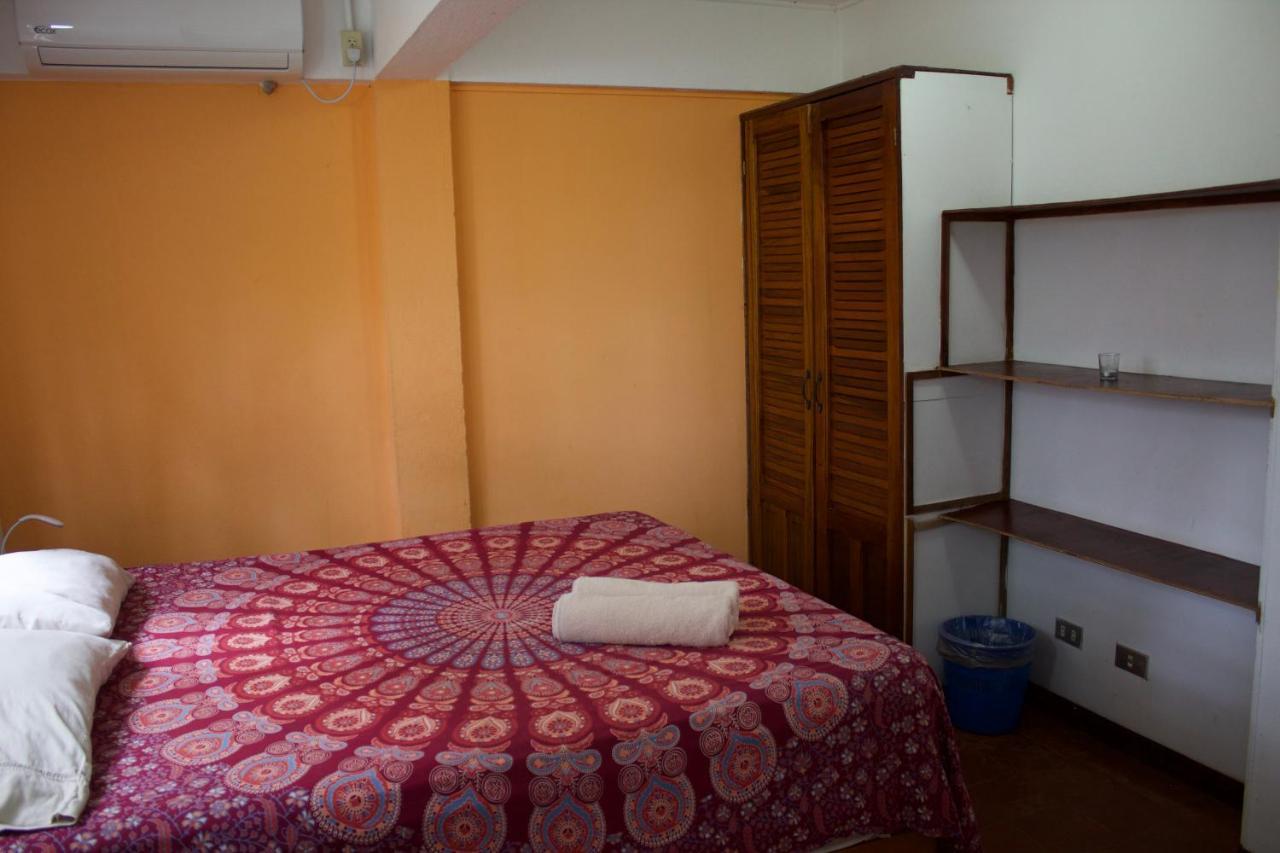 Hostel Tajalin Montezuma Esterno foto